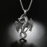 Collier Dragon Ailé Maléfique